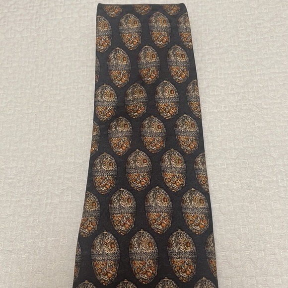 Valentino Classic Charcoal/Black & Tan Silk Tie—Great!! Excellent Condition! - Picture 8 of 8